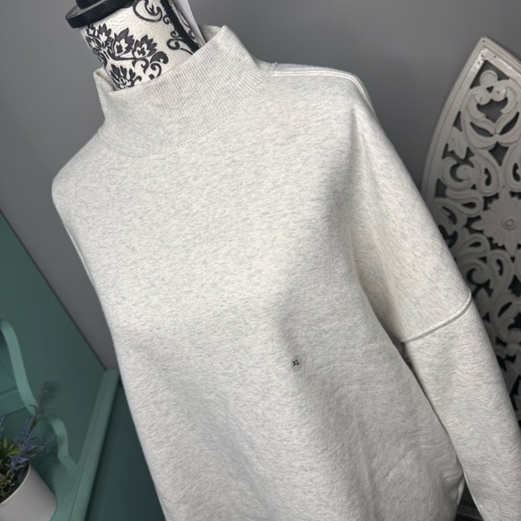 American Eagle Every Day Luxe Mock Neck Sweatshirt Size XL Light Heather Gray - Picture 6 of 14